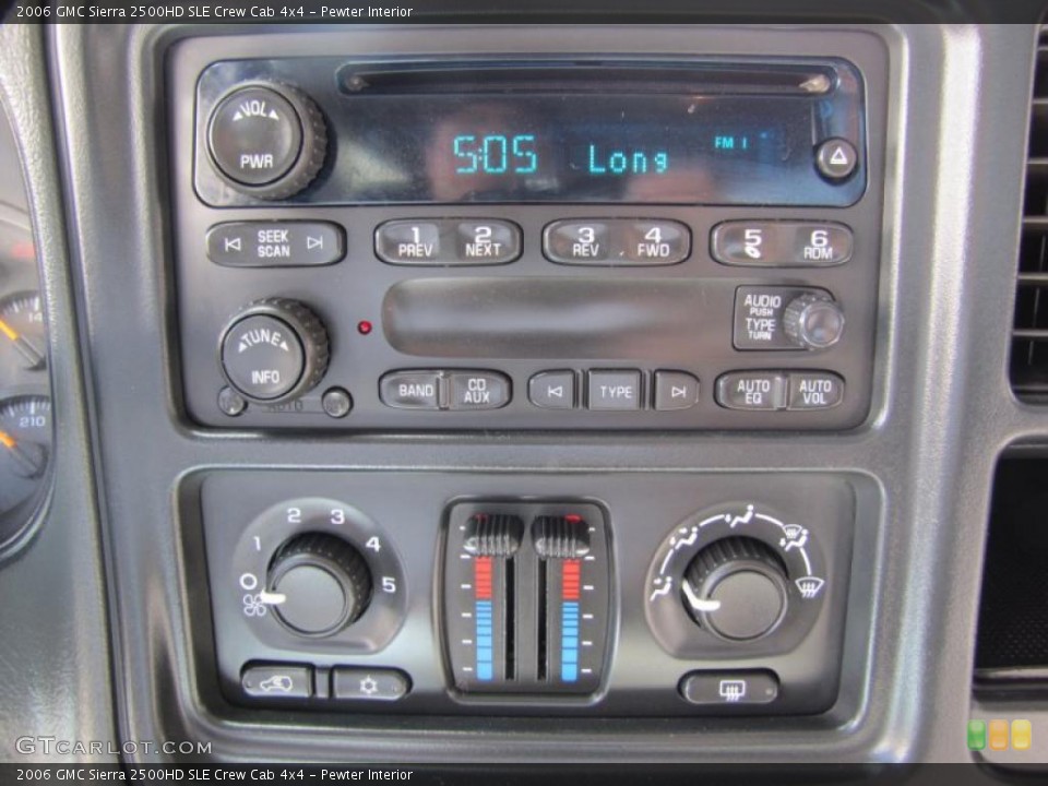 Pewter Interior Controls for the 2006 GMC Sierra 2500HD SLE Crew Cab 4x4 #49348500