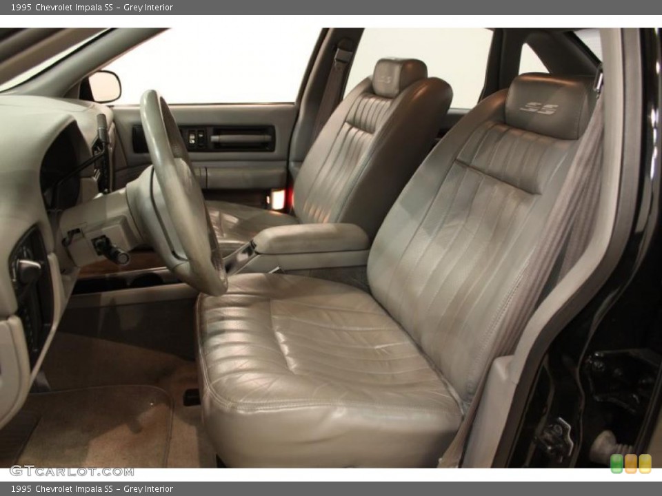 Grey Interior Photo for the 1995 Chevrolet Impala SS #49358689