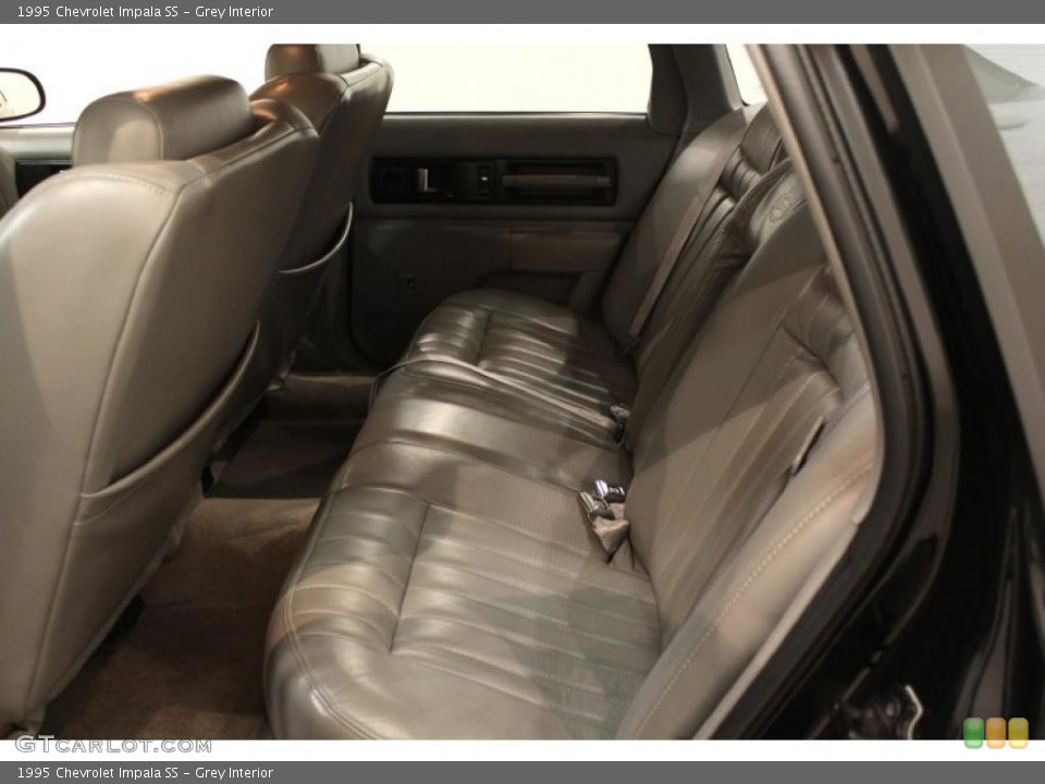 Grey Interior Photo for the 1995 Chevrolet Impala SS #49358758