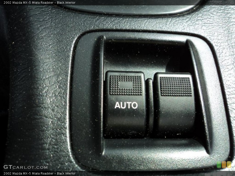Black Interior Controls for the 2002 Mazda MX-5 Miata Roadster #49360450