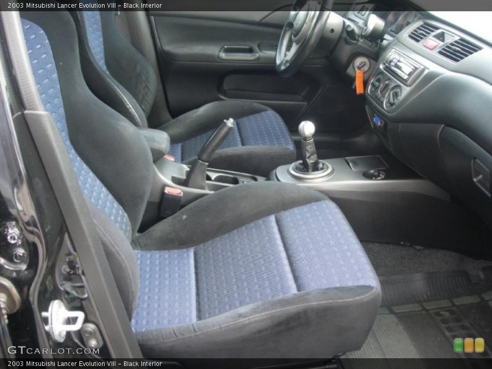 Black Interior Photo for the 2003 Mitsubishi Lancer Evolution VIII #49363886