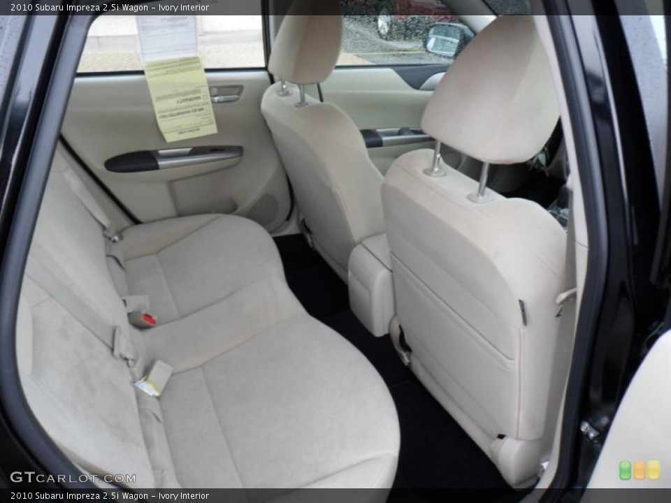 Ivory Interior Photo for the 2010 Subaru Impreza 2.5i Wagon #49369505