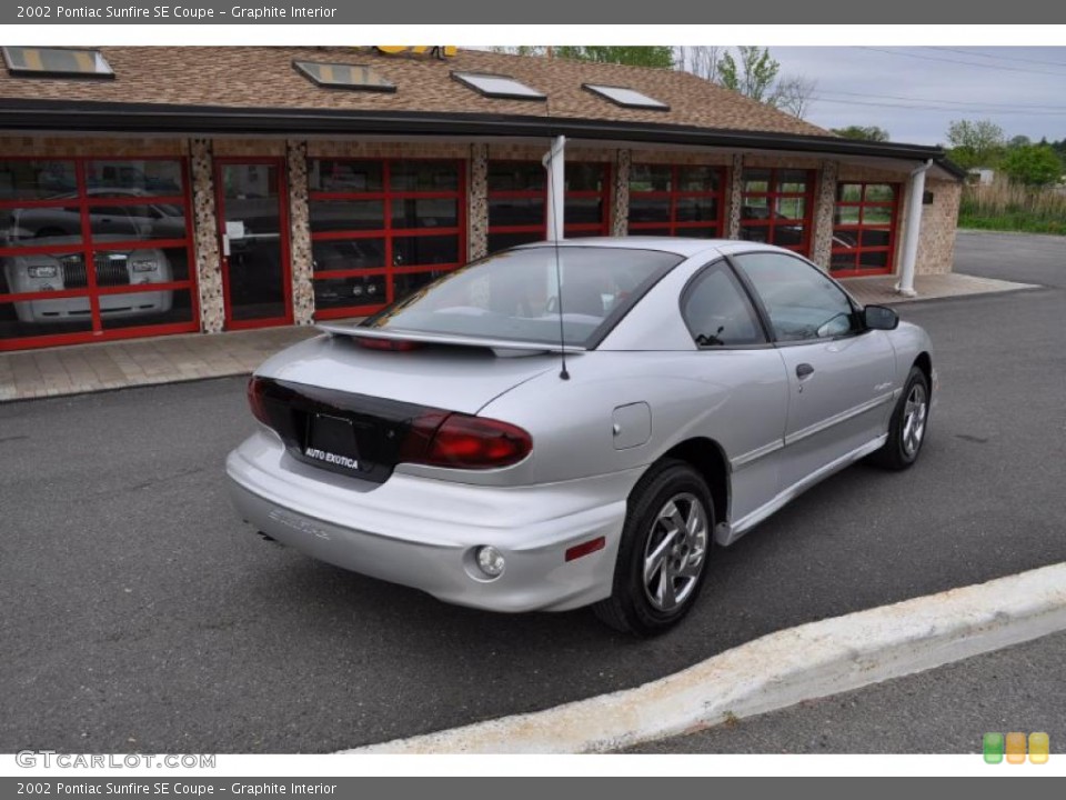 Graphite Interior Photo for the 2002 Pontiac Sunfire SE Coupe #49370261