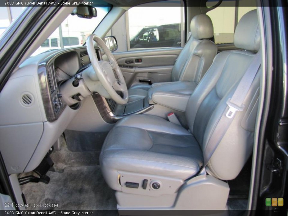 Stone Gray Interior Photo for the 2003 GMC Yukon Denali AWD #49379819