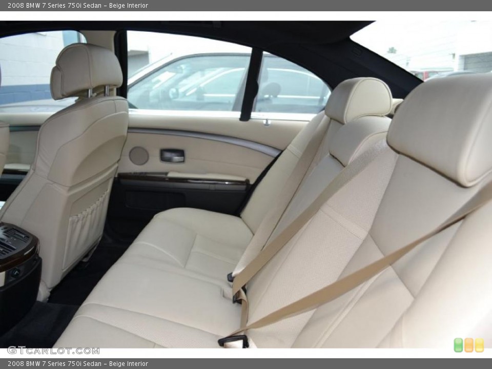 Beige Interior Photo for the 2008 BMW 7 Series 750i Sedan #49383965