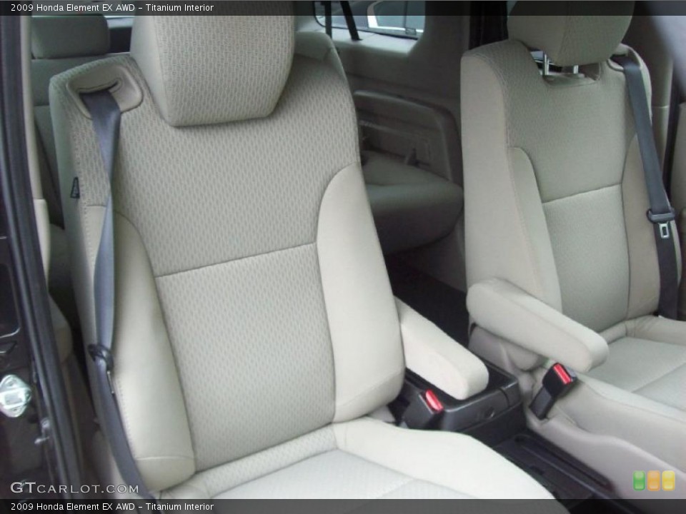 Titanium Interior Photo for the 2009 Honda Element EX AWD #49395941