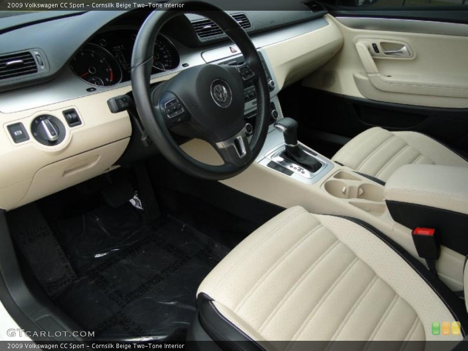 Cornsilk Beige Two-Tone Interior Photo for the 2009 Volkswagen CC Sport #49398038