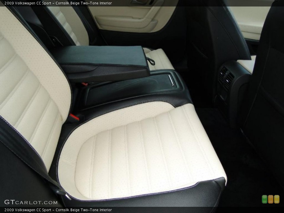 Cornsilk Beige Two-Tone Interior Photo for the 2009 Volkswagen CC Sport #49398344
