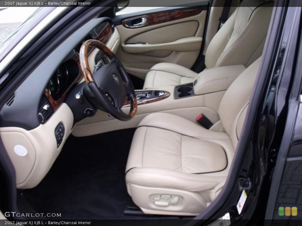 Barley/Charcoal Interior Photo for the 2007 Jaguar XJ XJ8 L #49399628