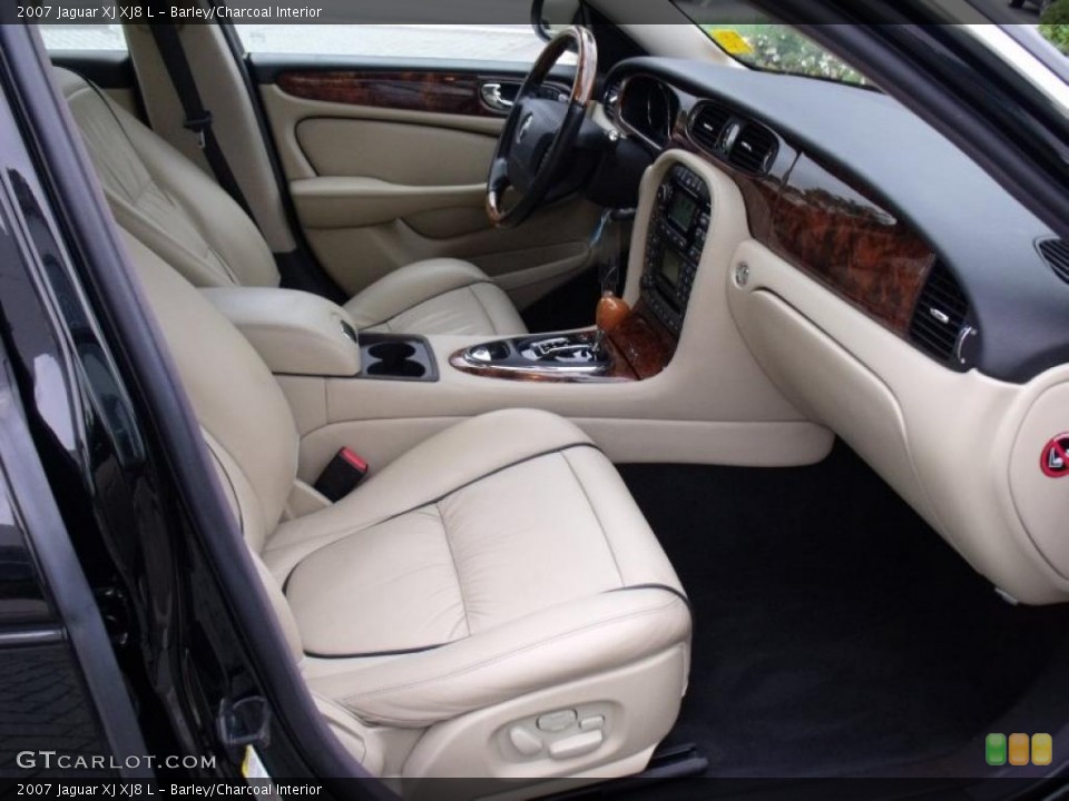 Barley/Charcoal 2007 Jaguar XJ Interiors