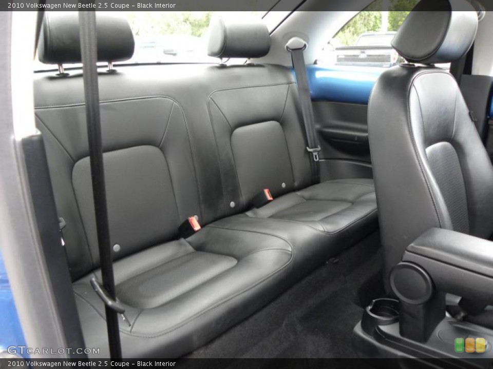 Black Interior Photo for the 2010 Volkswagen New Beetle 2.5 Coupe #49401068