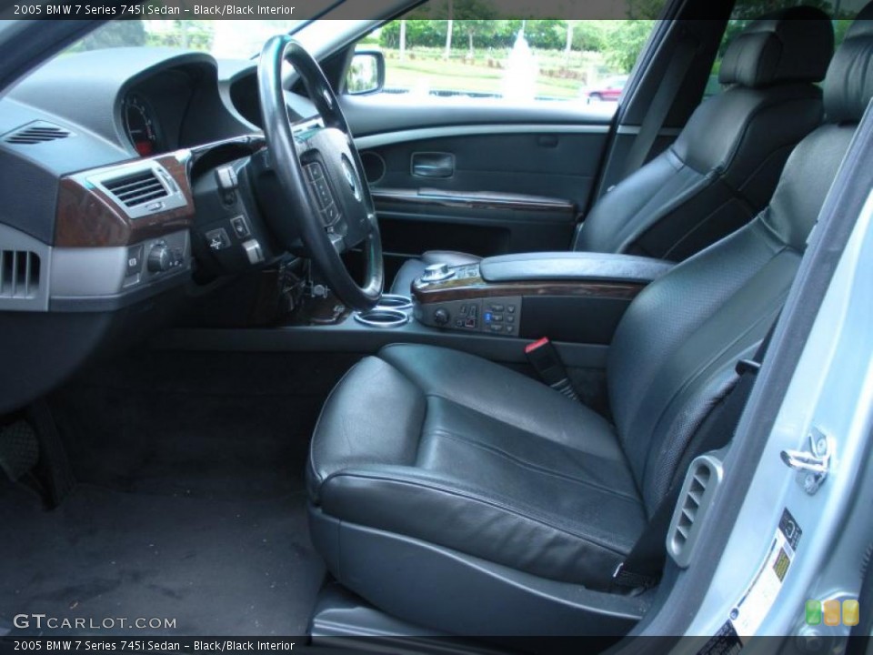 Black/Black Interior Photo for the 2005 BMW 7 Series 745i Sedan #49401908