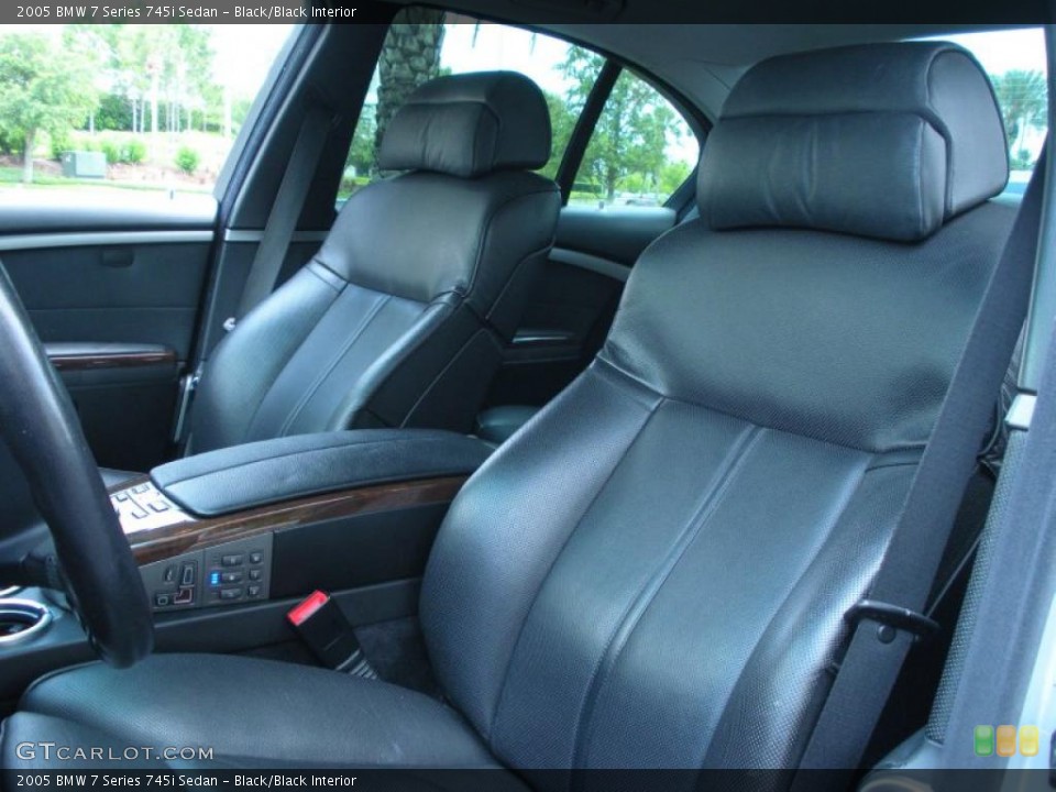 Black/Black Interior Photo for the 2005 BMW 7 Series 745i Sedan #49401925