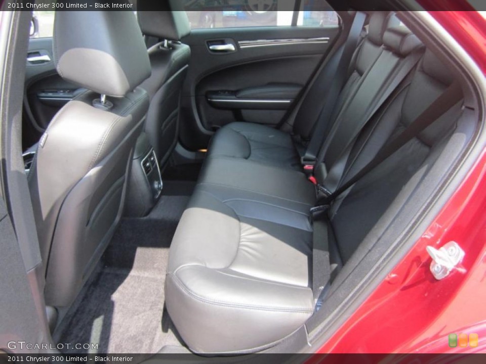 Black Interior Photo for the 2011 Chrysler 300 Limited #49402757