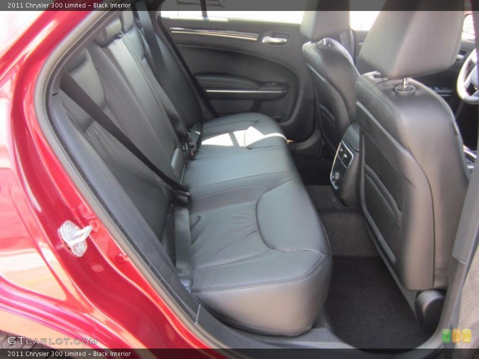 Black Interior Photo for the 2011 Chrysler 300 Limited #49402802