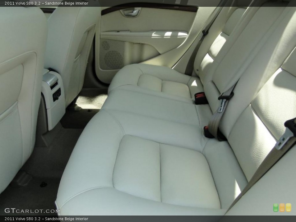 Sandstone Beige Interior Photo for the 2011 Volvo S80 3.2 #49408002