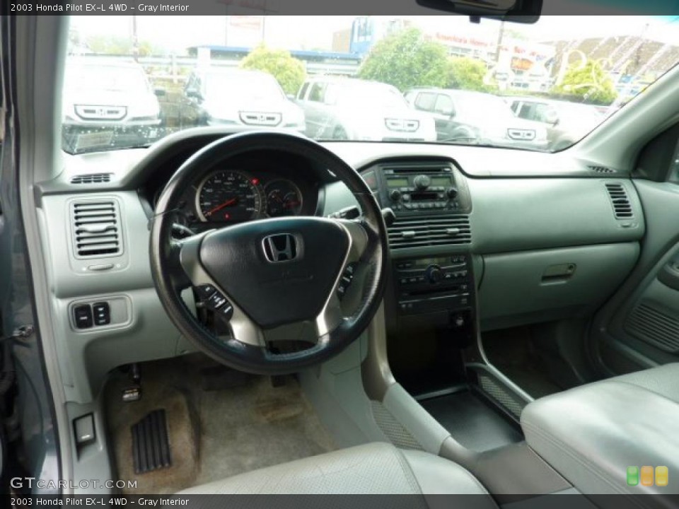Gray Interior Photo for the 2003 Honda Pilot EX-L 4WD #49408602
