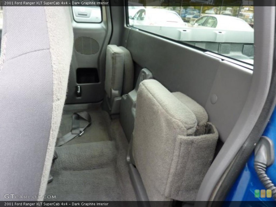 Dark Graphite Interior Photo for the 2001 Ford Ranger XLT SuperCab 4x4 #49408623