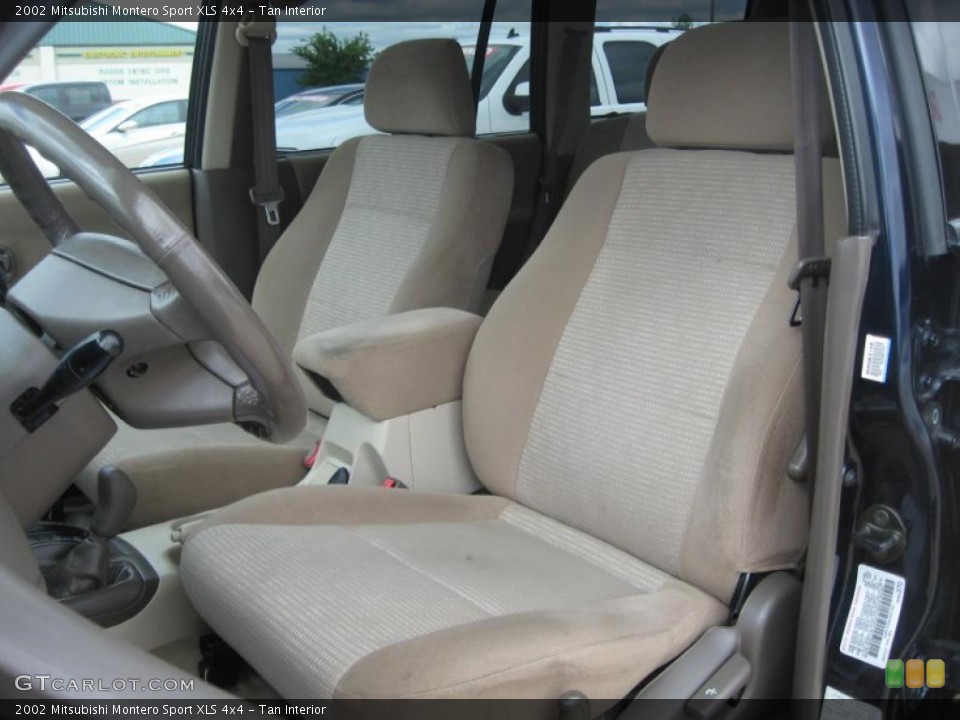 Tan Interior Photo for the 2002 Mitsubishi Montero Sport XLS 4x4 #49409766