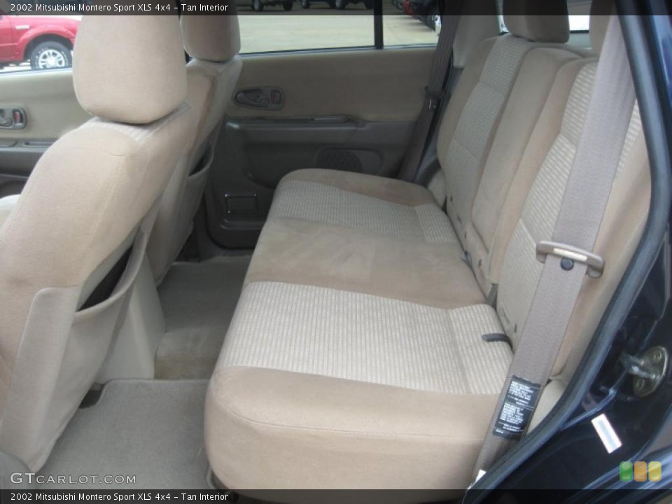 Tan Interior Photo for the 2002 Mitsubishi Montero Sport XLS 4x4 #49409796