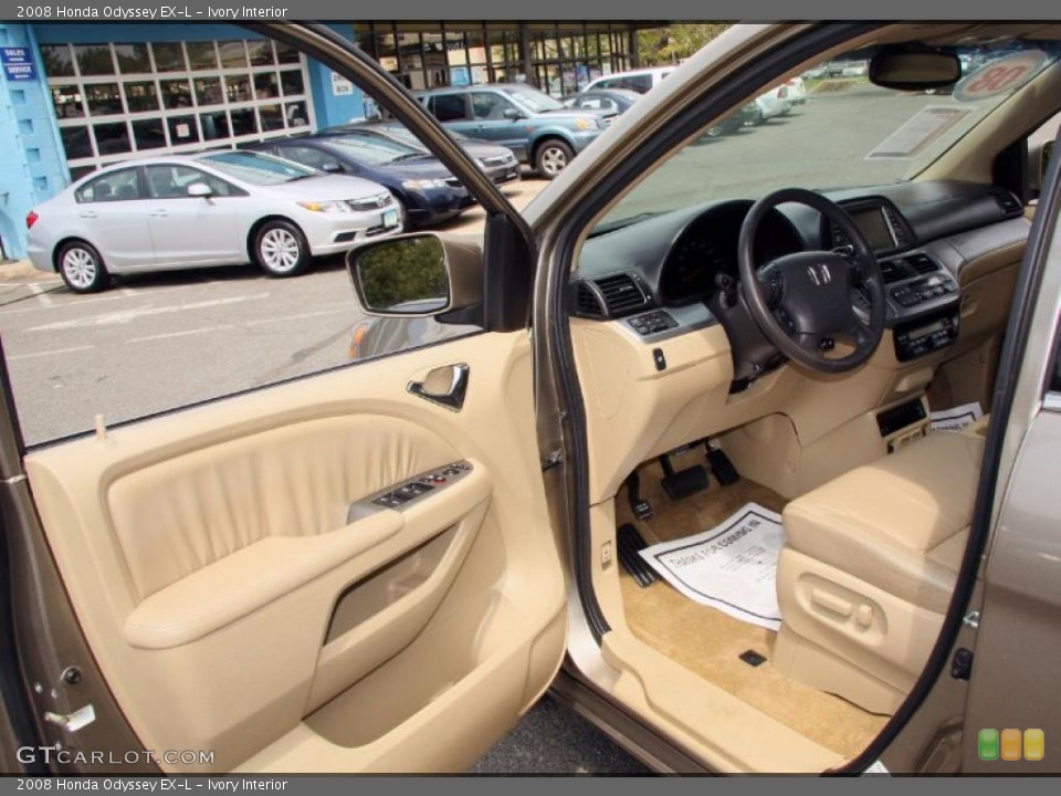 Ivory Interior Photo for the 2008 Honda Odyssey EX-L #49410348