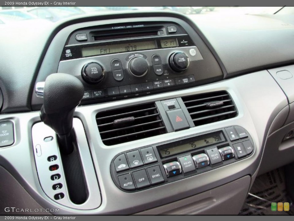 Gray Interior Controls for the 2009 Honda Odyssey EX #49410852