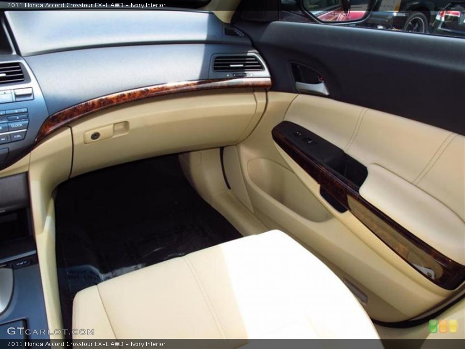 Ivory Interior Photo for the 2011 Honda Accord Crosstour EX-L 4WD #49420207