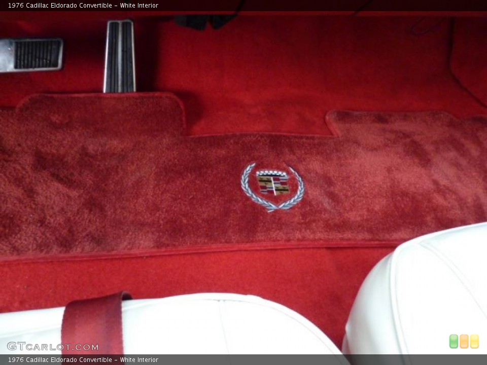 White Interior Photo for the 1976 Cadillac Eldorado Convertible #49420666
