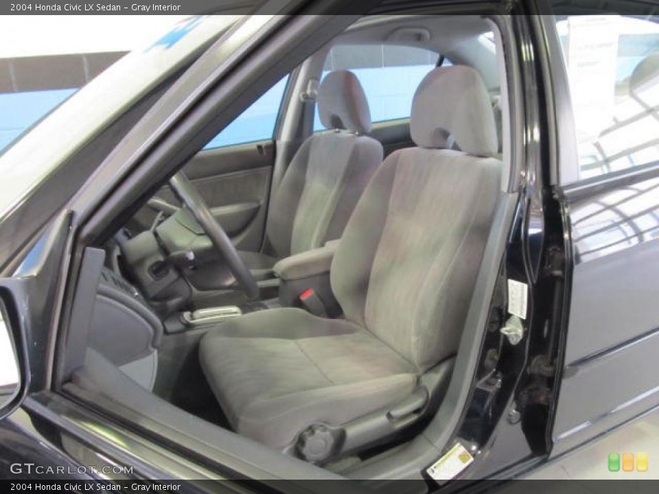 Gray Interior Photo for the 2004 Honda Civic LX Sedan #49429189