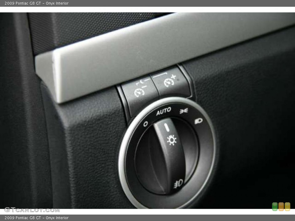 Onyx Interior Controls for the 2009 Pontiac G8 GT #49430092