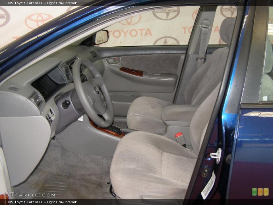 Light Gray Interior Photo for the 2005 Toyota Corolla LE #49431958