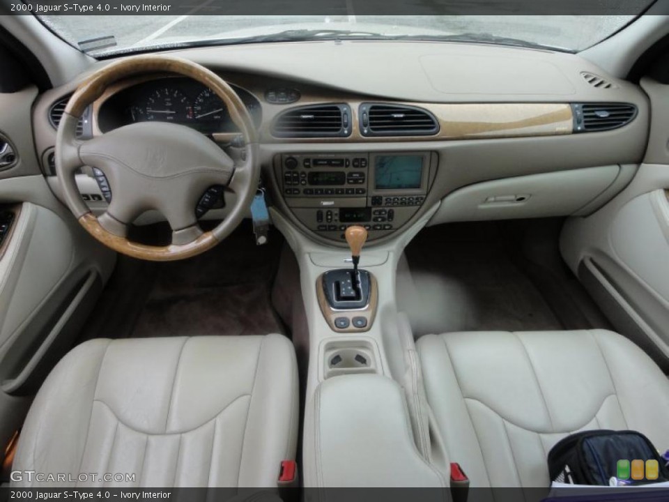 Ivory Interior Dashboard for the 2000 Jaguar S-Type 4.0 #49441078