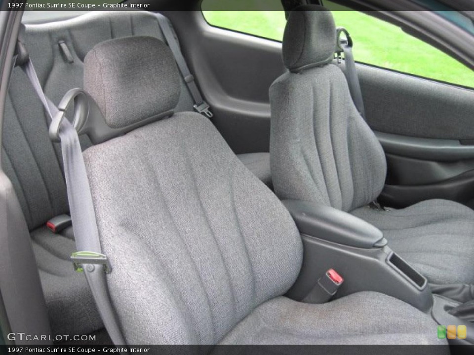Graphite Interior Photo for the 1997 Pontiac Sunfire SE Coupe #49453990