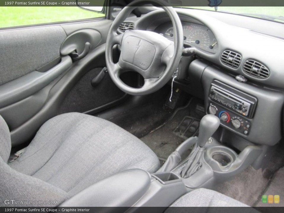 Graphite Interior Photo for the 1997 Pontiac Sunfire SE Coupe #49454005