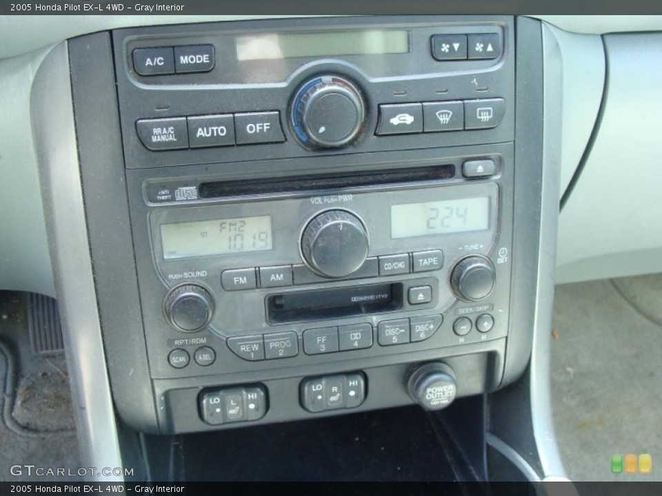 Gray Interior Controls for the 2005 Honda Pilot EX-L 4WD #49459792