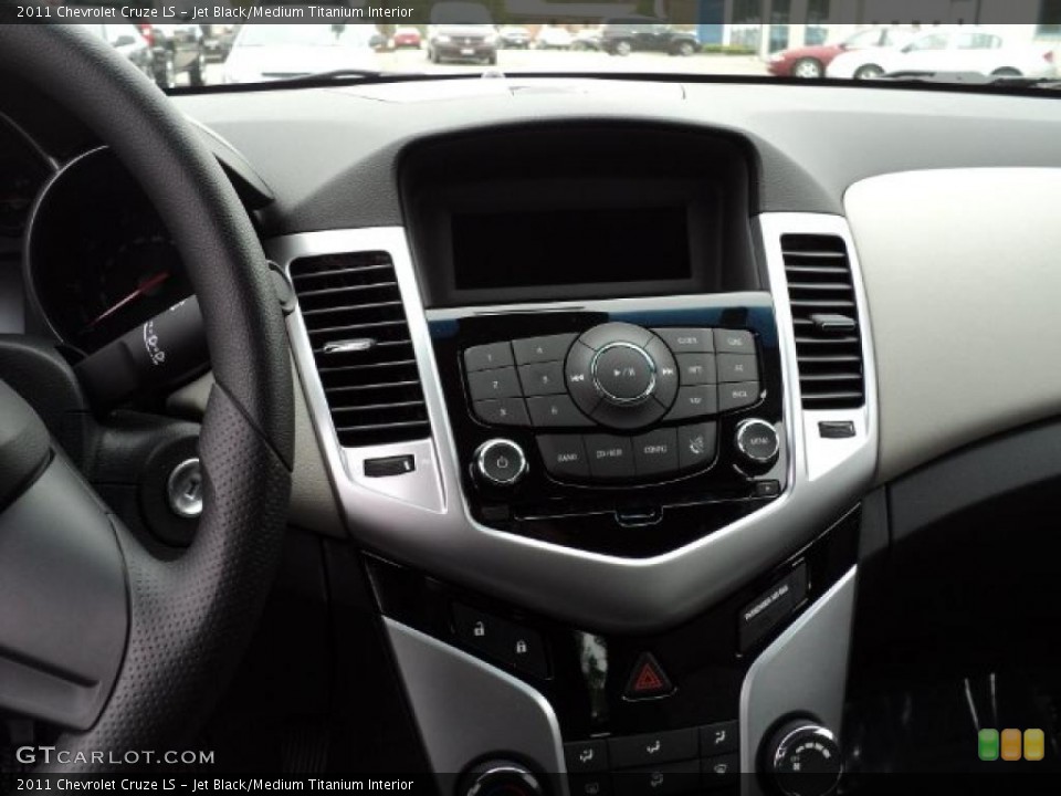 Jet Black/Medium Titanium Interior Controls for the 2011 Chevrolet Cruze LS #49460140