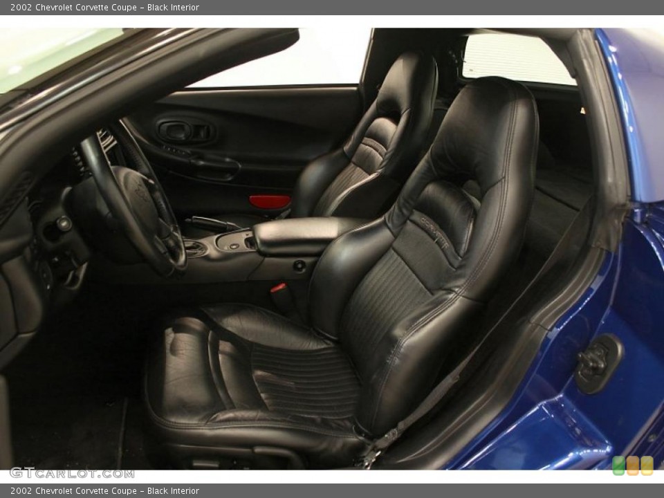 Black Interior Photo for the 2002 Chevrolet Corvette Coupe #49471743