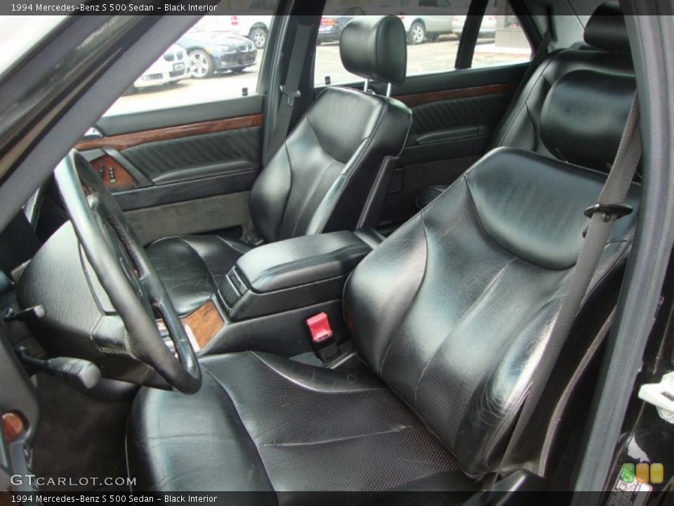 Black Interior Photo for the 1994 Mercedes-Benz S 500 Sedan #49471959