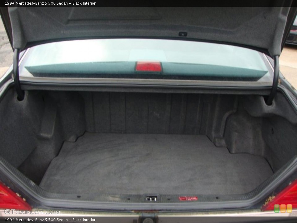 Black Interior Trunk for the 1994 Mercedes-Benz S 500 Sedan #49472334