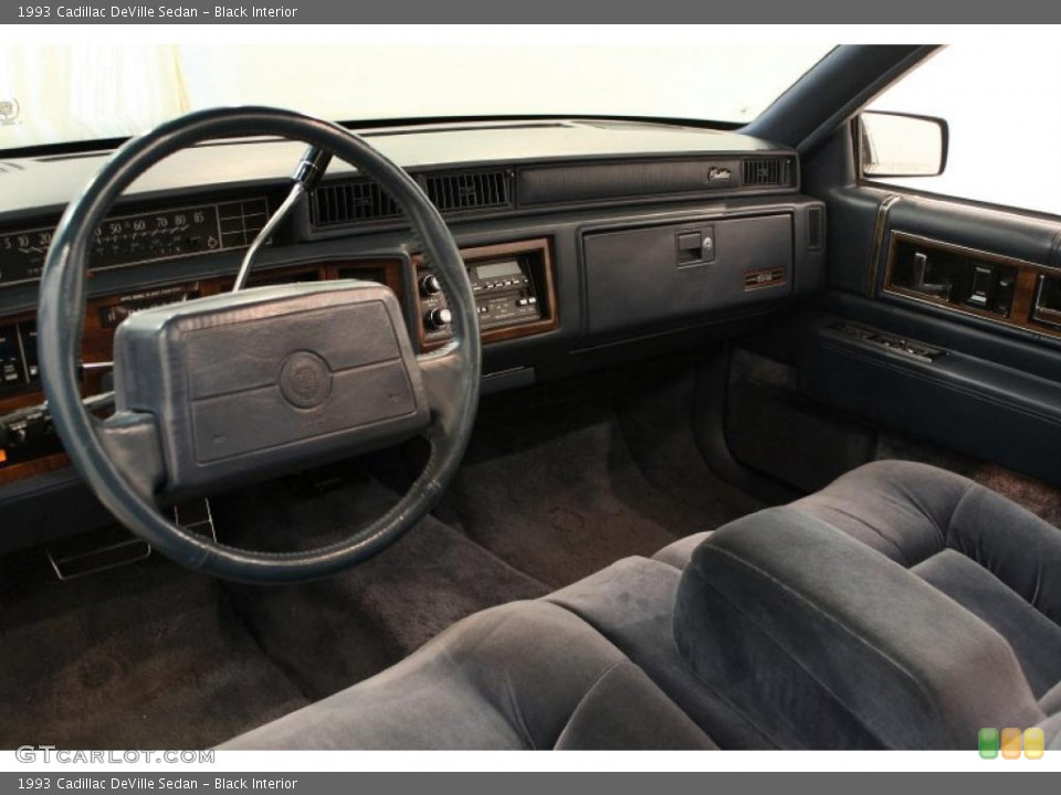 Black Interior Photo for the 1993 Cadillac DeVille Sedan #49476687