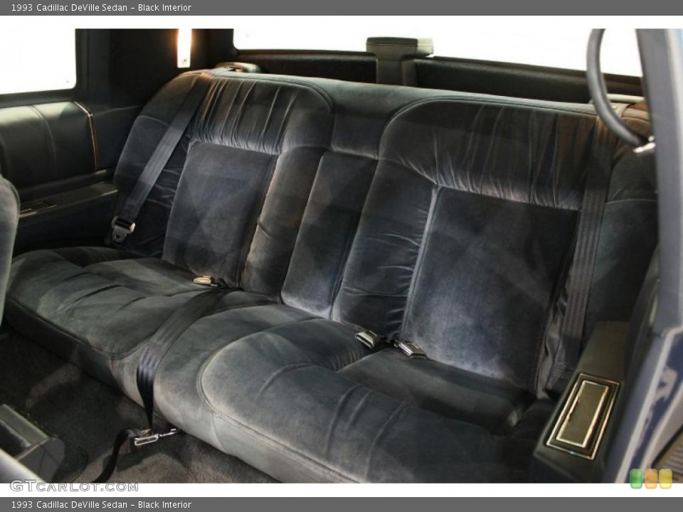 Black Interior Photo for the 1993 Cadillac DeVille Sedan #49476759