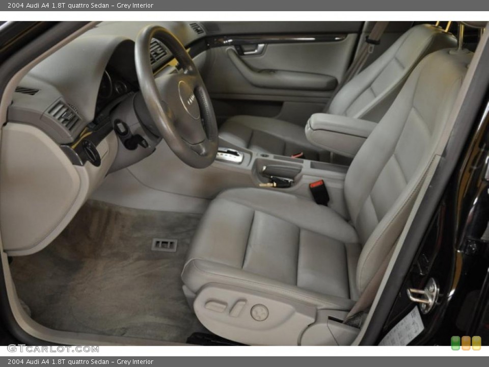 Grey Interior Photo for the 2004 Audi A4 1.8T quattro Sedan #49481037
