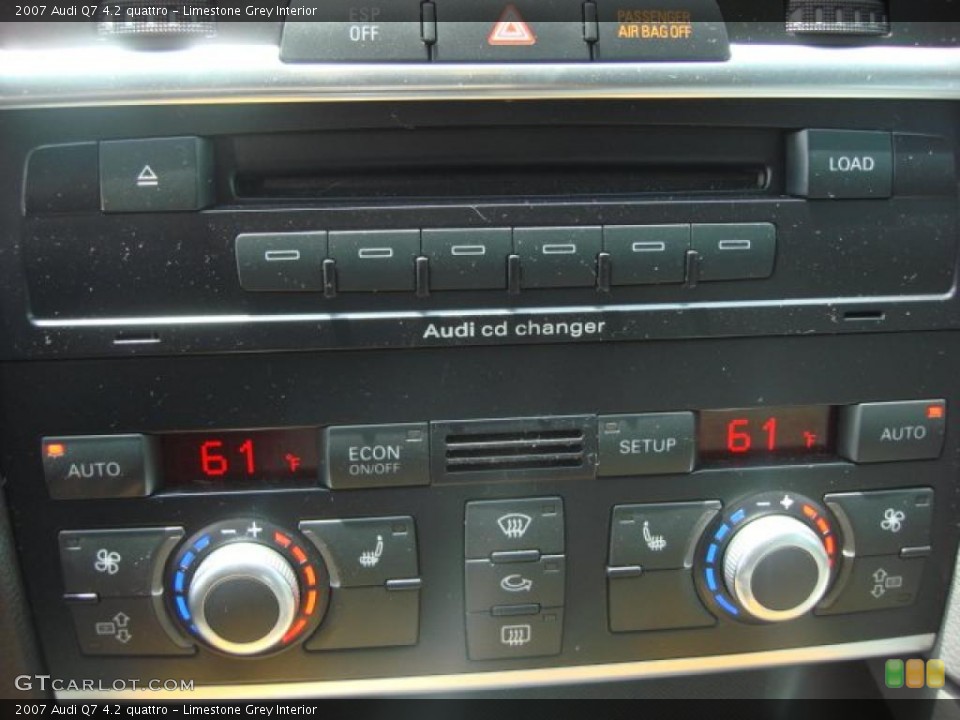 Limestone Grey Interior Controls for the 2007 Audi Q7 4.2 quattro #49491333