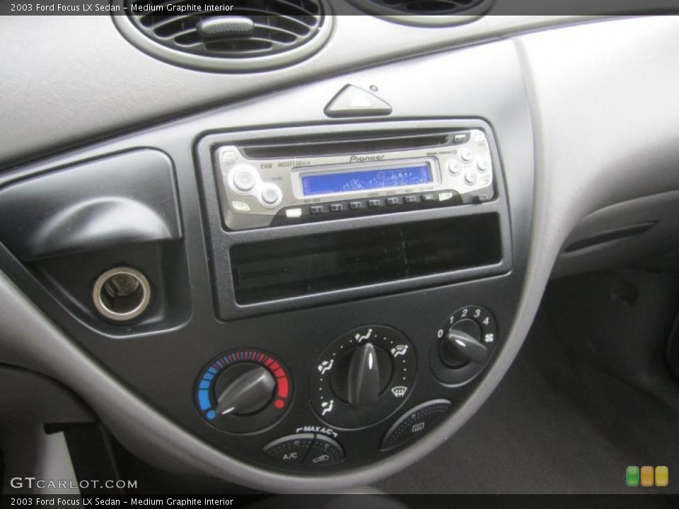 Medium Graphite Interior Controls for the 2003 Ford Focus LX Sedan #49497414