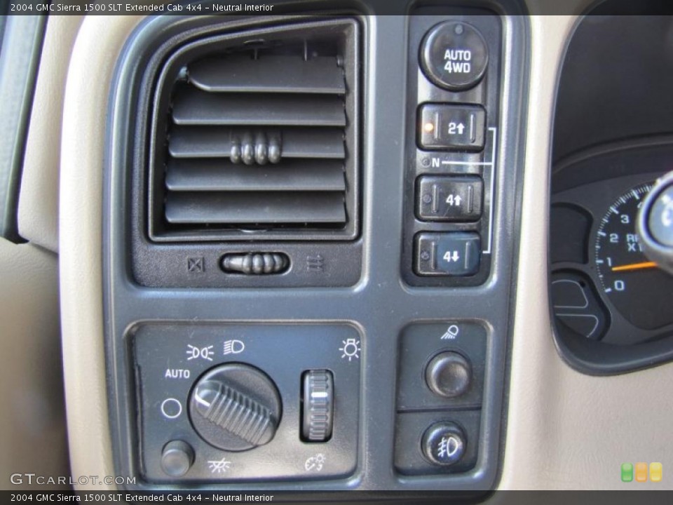 Neutral Interior Controls for the 2004 GMC Sierra 1500 SLT Extended Cab 4x4 #49502424