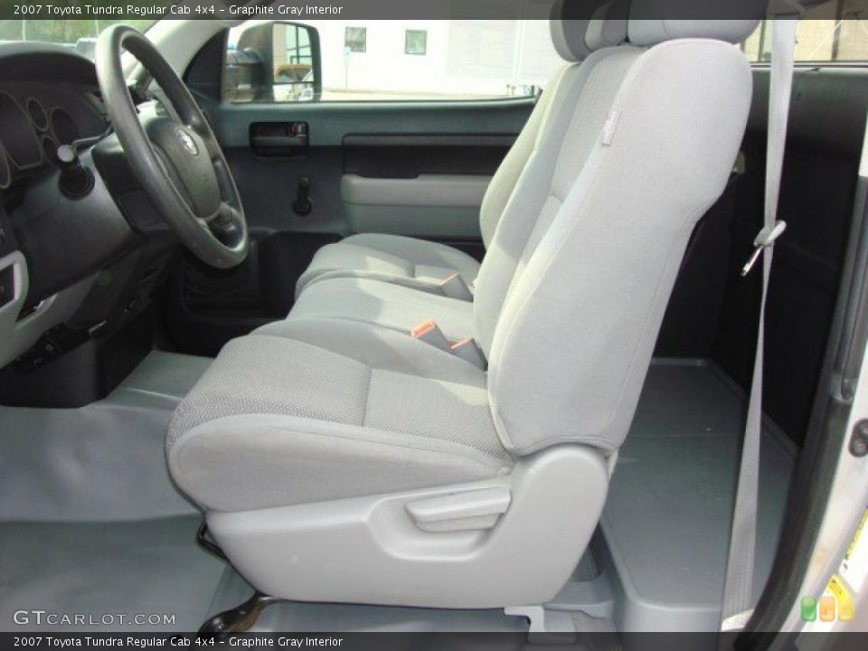 Graphite Gray Interior Photo for the 2007 Toyota Tundra Regular Cab 4x4 #49502526