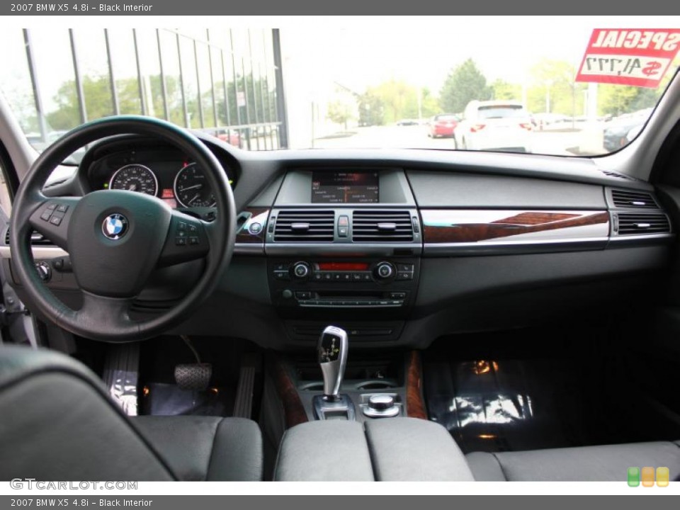 Black Interior Dashboard for the 2007 BMW X5 4.8i #49502889