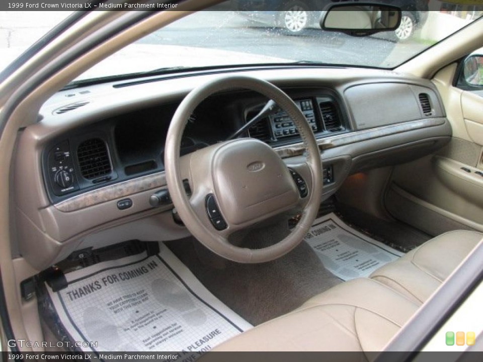 Medium Parchment Interior Photo for the 1999 Ford Crown Victoria LX #49503567