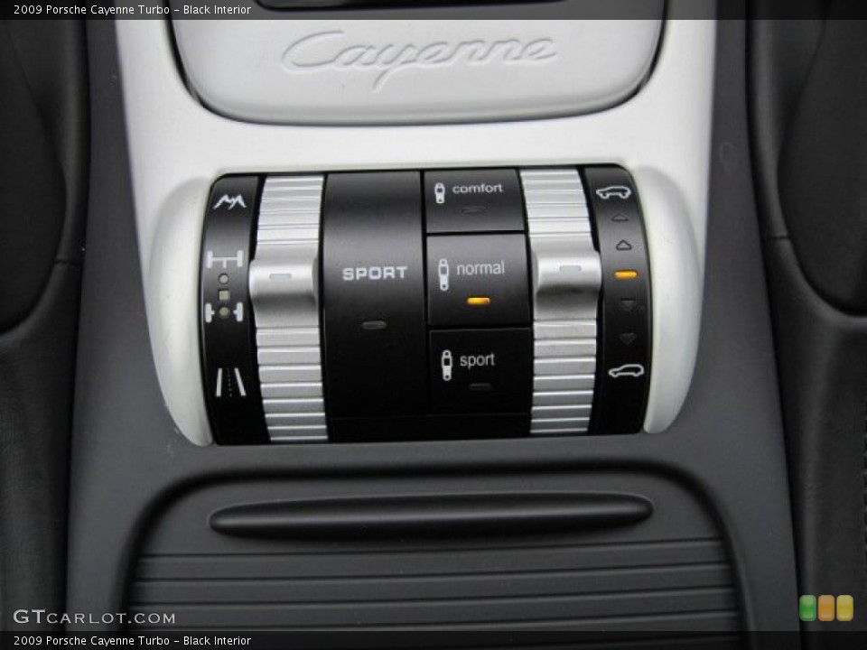 Black Interior Controls for the 2009 Porsche Cayenne Turbo #49506561