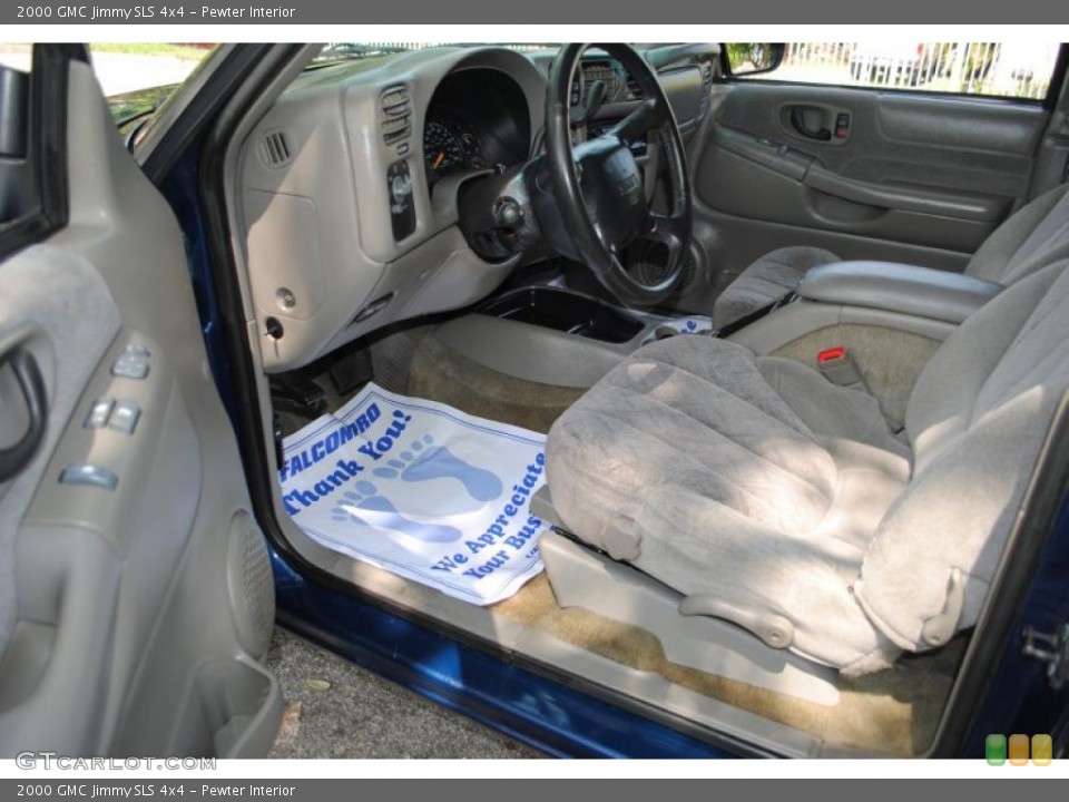 Pewter Interior Photo for the 2000 GMC Jimmy SLS 4x4 #49508904
